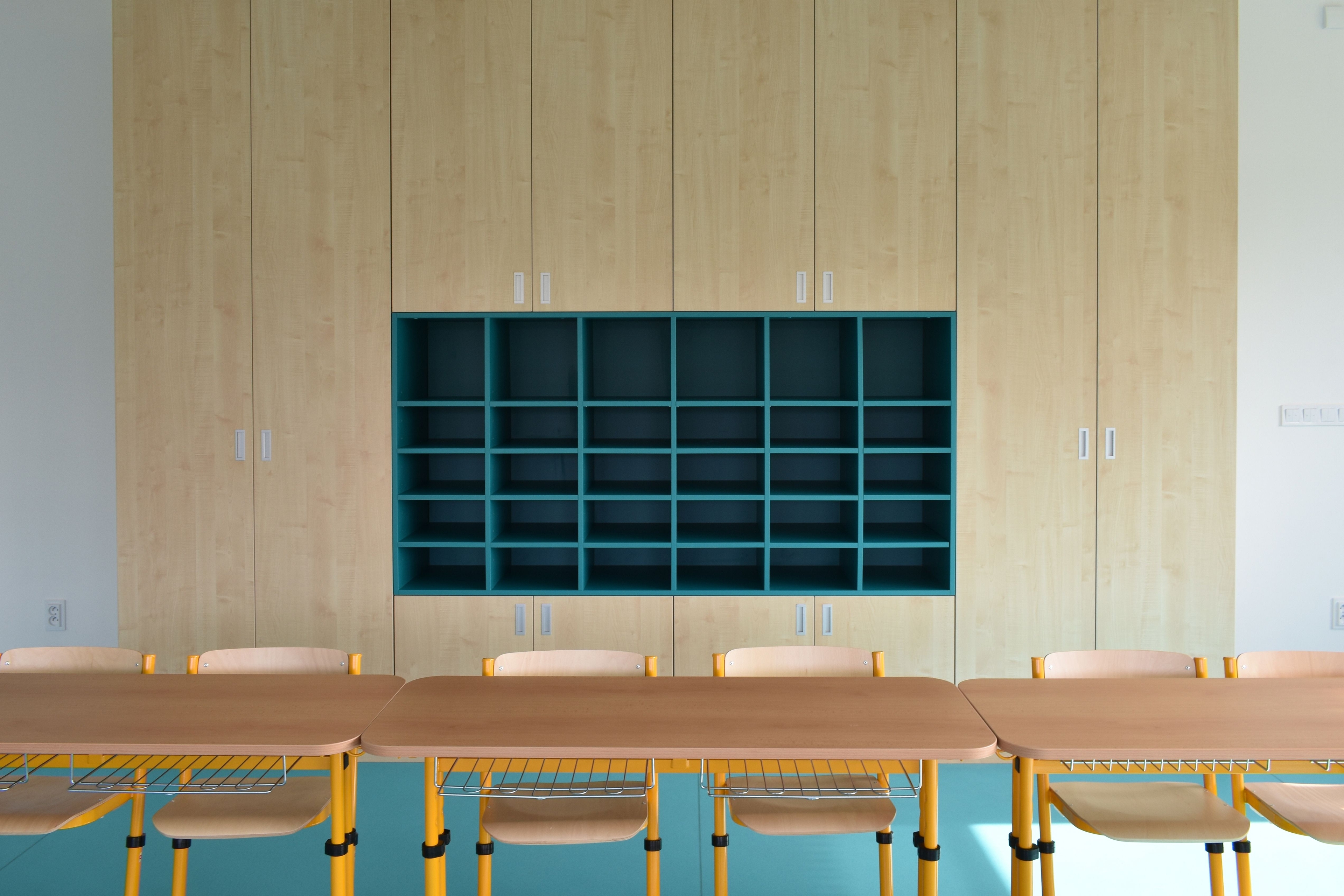 Kmenová učebna Základní škola Újezd u Průhonic vybavená školním nábytkem ViVA school