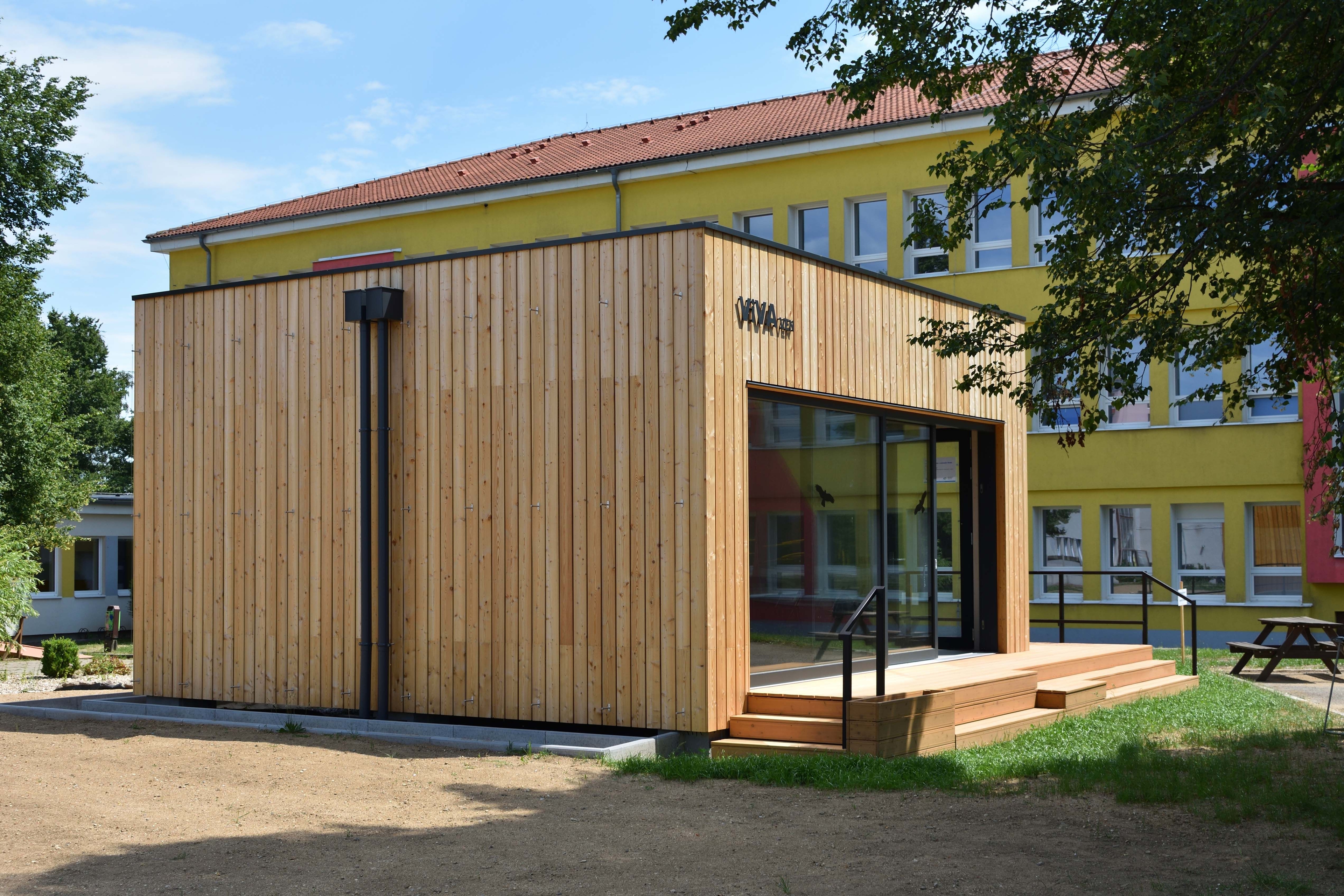 Venkovní učebna ViVA VEN Základní škola Dobronin exteriér 2